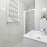 Апартаменты Modern 1 Maja With Parking In By Rent Like *