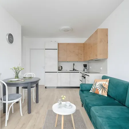 Modern 1 Maja With Parking In By Rent Like Apartment *